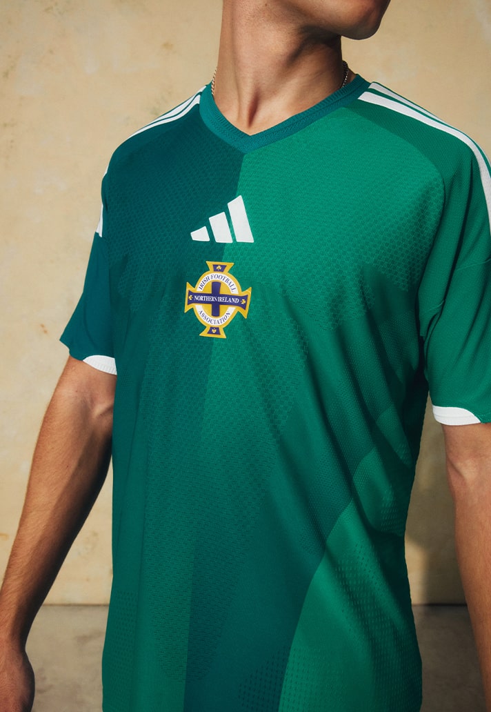 Adidas تكشف عن جميع أطقم المنتخبات الـ 22 الرئيسية لعام 2026